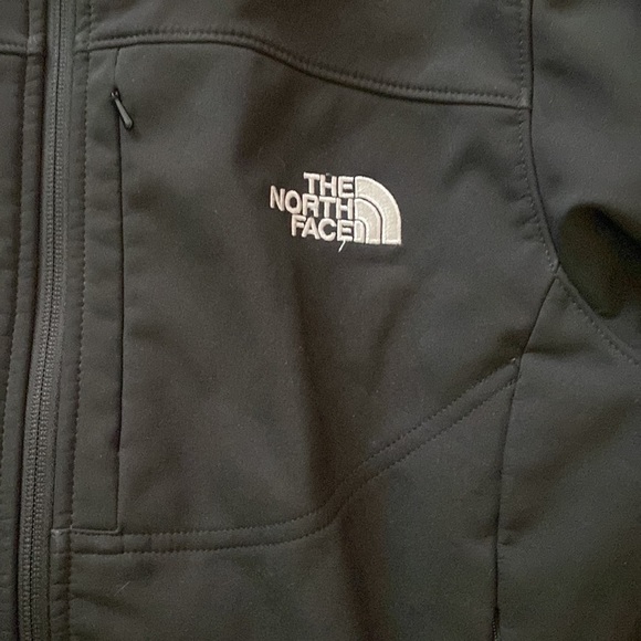 The North Face Apex Bionic Shell Jacket - Picture 6 of 11